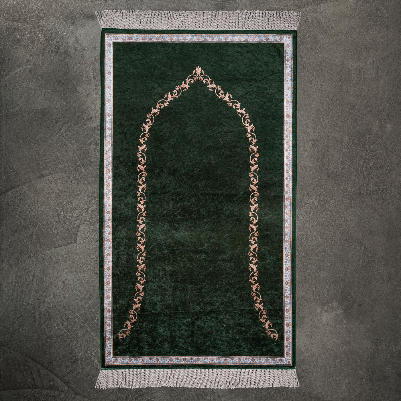 Premium Elegant Prayer Rug collection is a high-end quality Prayer Rug from Seven Sajada. The Premium Elegant Prayer Rug has very beautiful detailed pattern and is available in 4 different base colors.